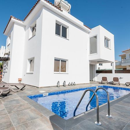 Villa Valmare Айя Напа Екстериор снимка